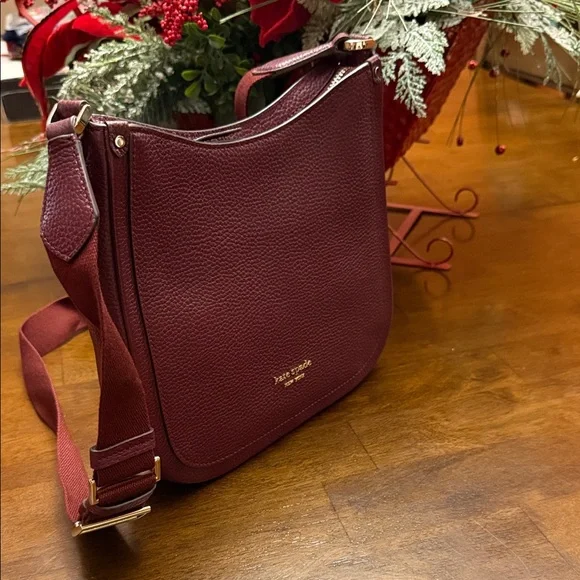 Kate Spade burgundy purse ❤️SALE❤️ - Picture 3 of 10